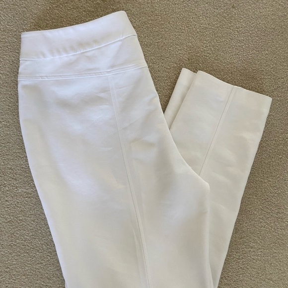 Chico’s So Slimming white ankle pants size 1 - Picture 3 of 6